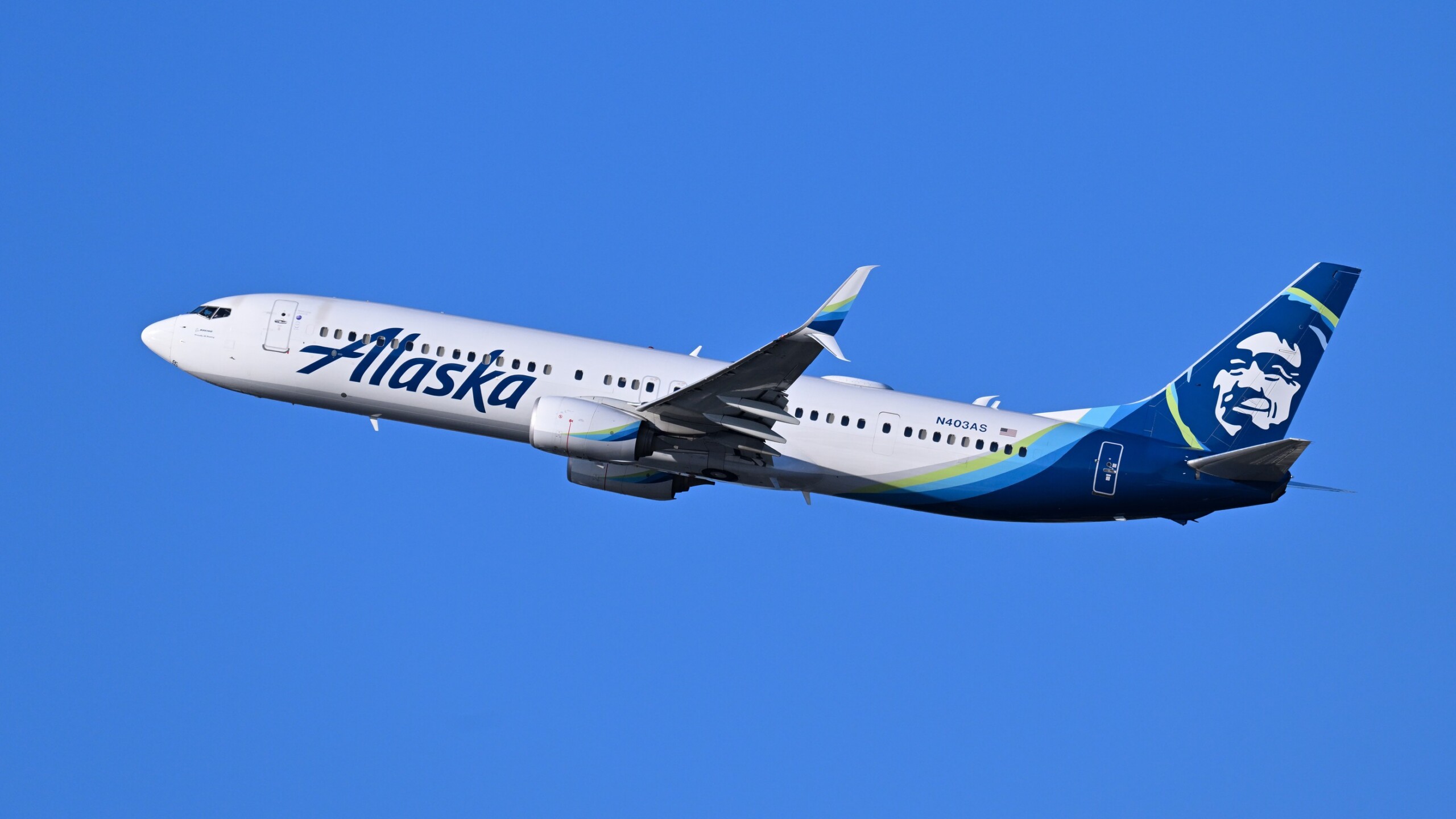 Alaska Airlines Plans to Join American's Atlantic and Pacific Joint Businesses