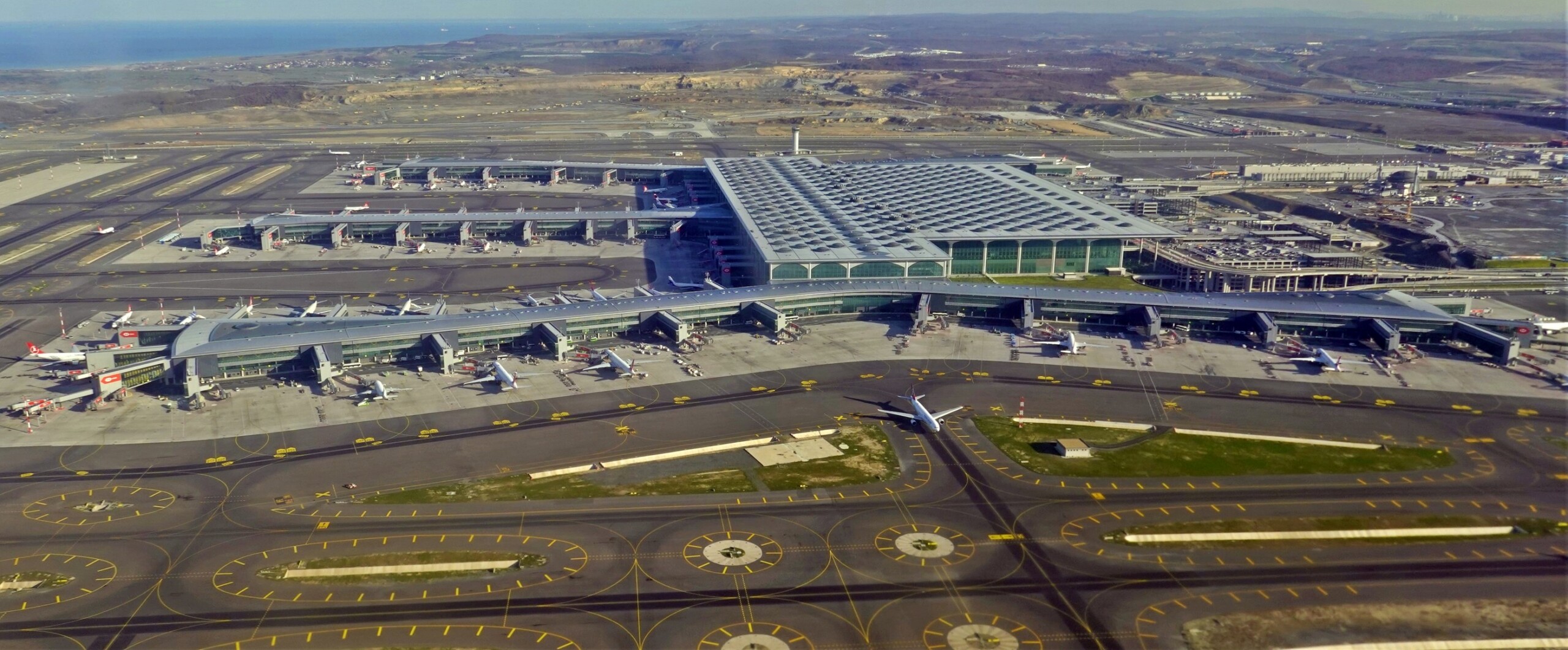 Istanbul Airport Opens Fourth Main Runway After €890 Million Build