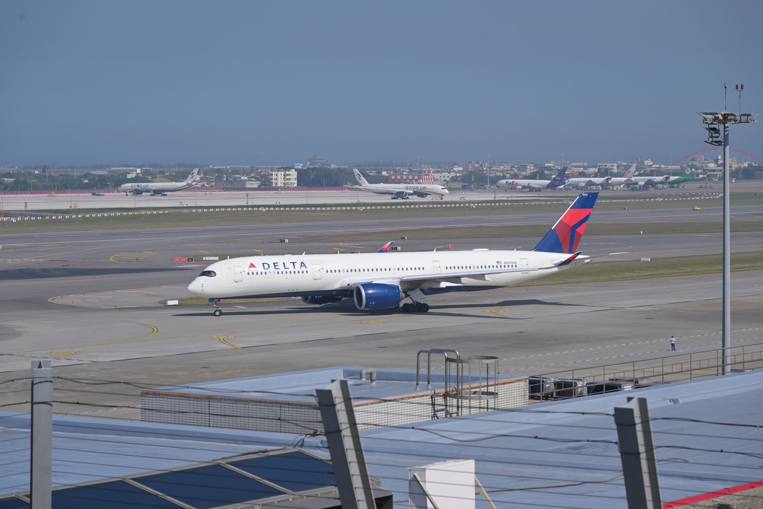 NTSB Details Delta A350 and Endeavor CRJ-900 Collision in Atlanta